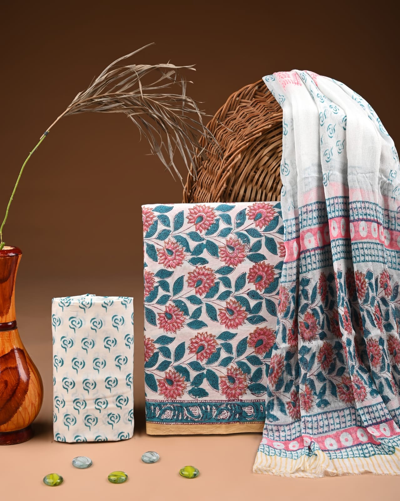 Classic Cotton Suit Paired with Lightweight Chiffon Dupatta (BWCH03)