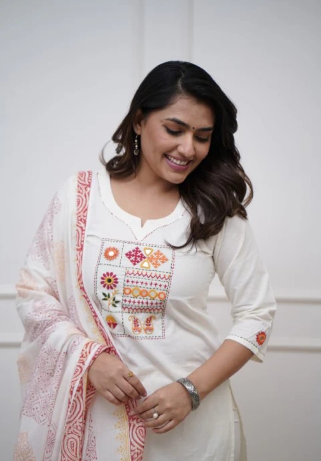 Chic Handcrafted Kurta Pant Set with Dupatta (BWDW06)
