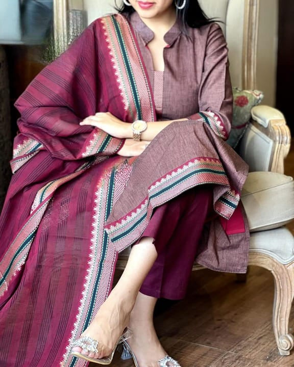 Festive Ready – South Handloom Kurta Set with Zari Touch Dupatta (BWMU64)
