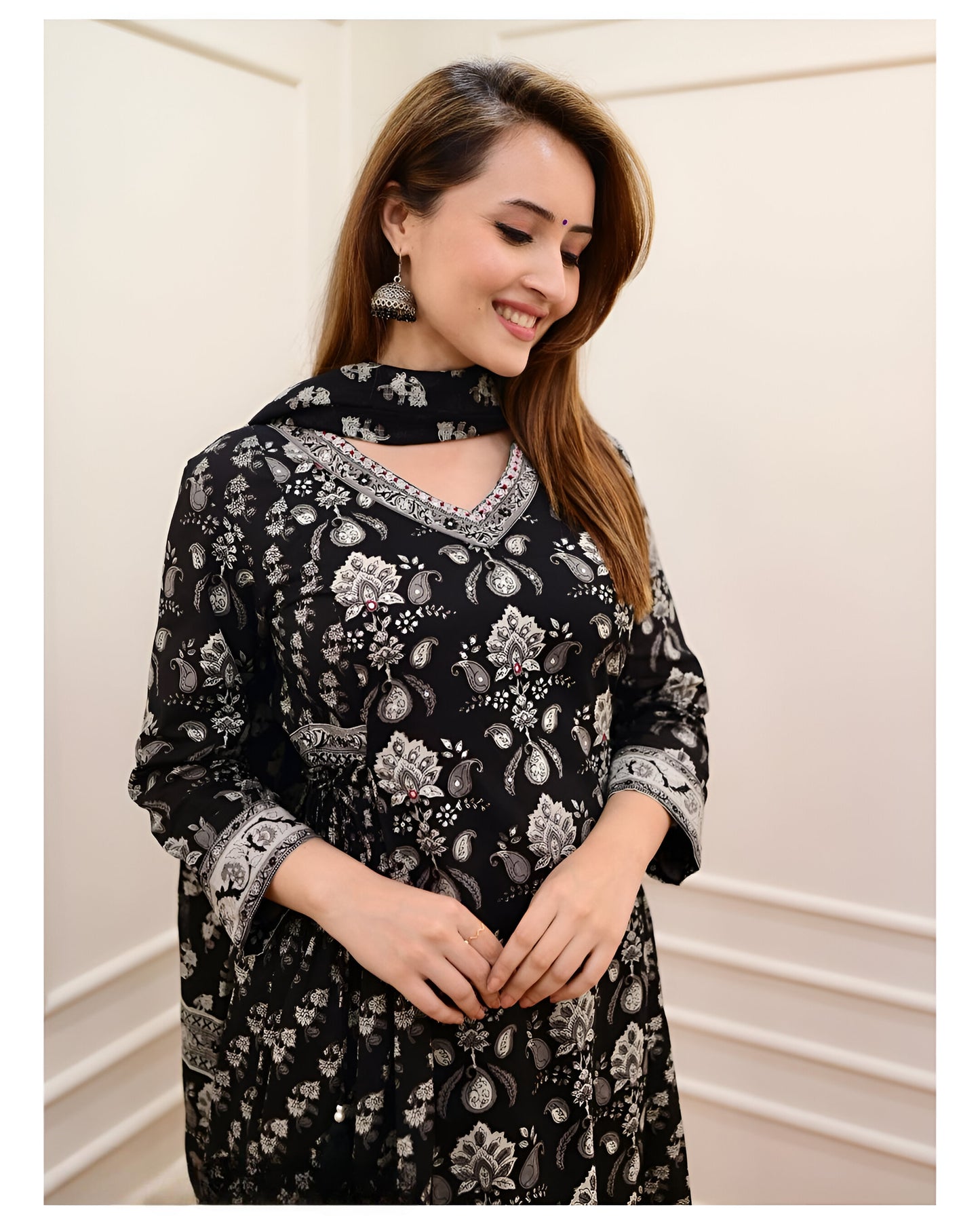 Beautiful Embroidered Kurta Set with Afgani Pants & Dupatta (BWKS21)