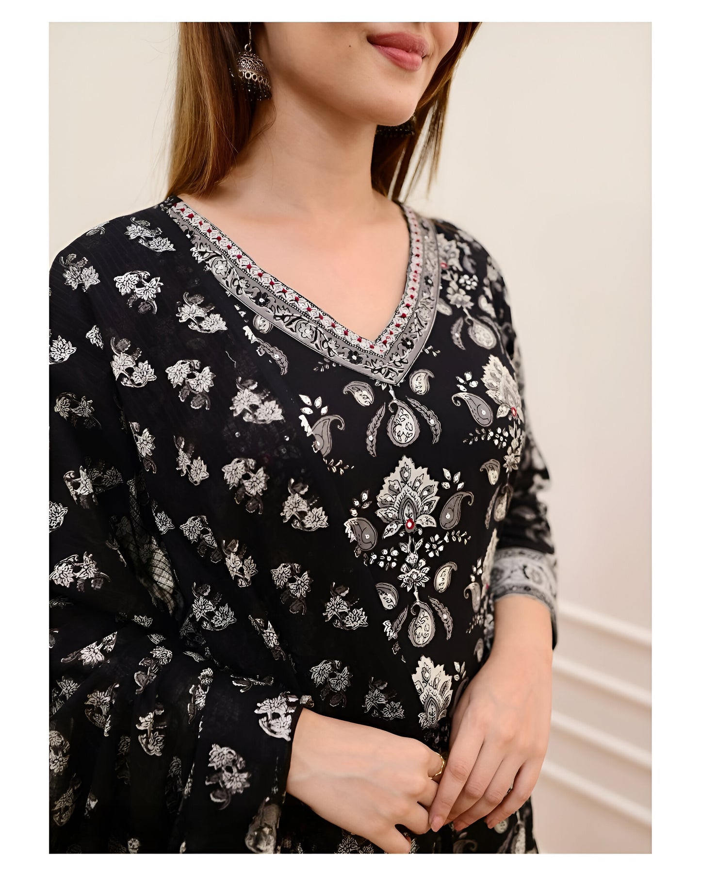 Beautiful Embroidered Kurta Set with Afgani Pants & Dupatta (BWKS21)