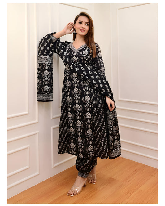 Beautiful Embroidered Kurta Set with Afgani Pants & Dupatta (BWKS21)