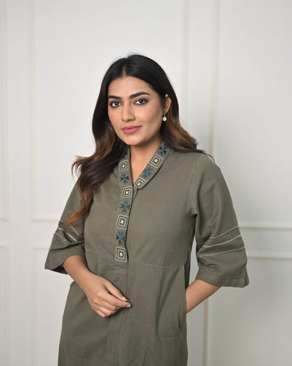 Bold Cotton Slub Co-Ord Set with Collar Embroidery (BWCS56)