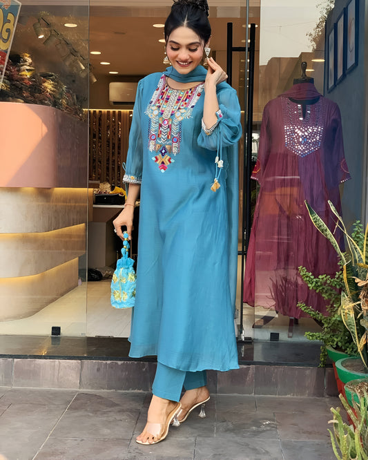 Elegant & Exclusive Embroidered Kurta Pant Set (BWCHACH03)